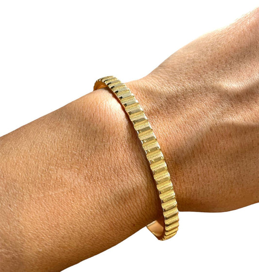 Mens 14K Solid Yellow Gold Fluted Cuff Bangle Bracelet 21.8 Grams