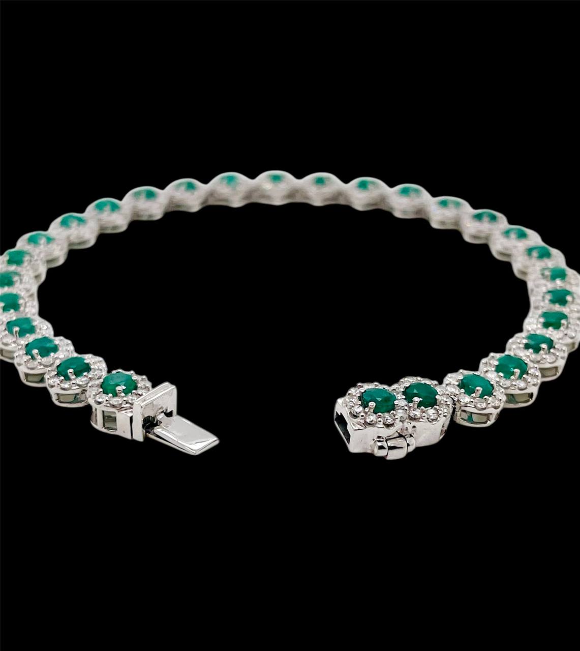 14K White Gold Natural Diamond and Emerald Cluster Tennis Bracelet 7.5"
