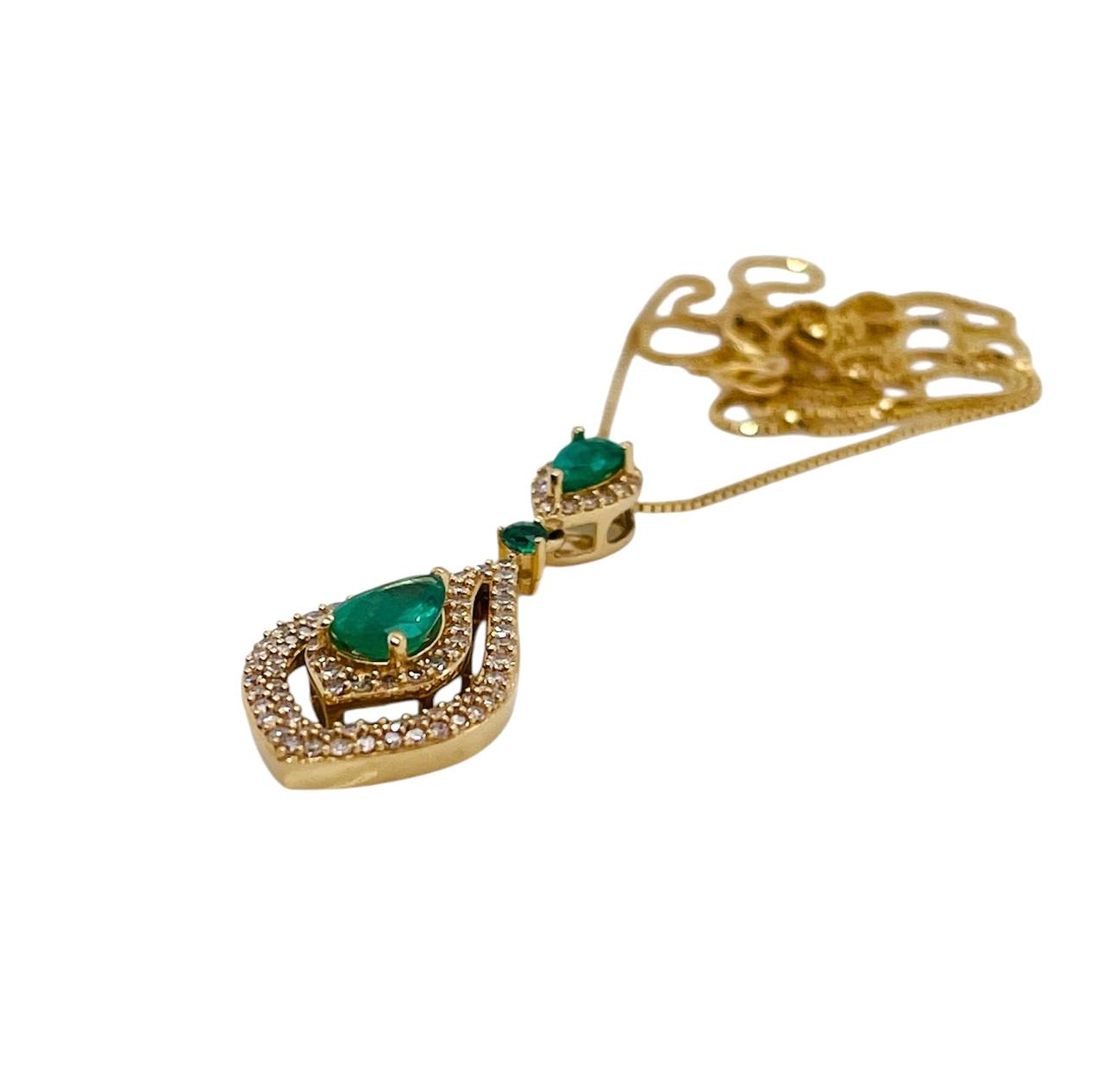 14k Yellow Gold 1.60 TCW Natural Diamond and Emerald Pear Pendant Chain Necklace