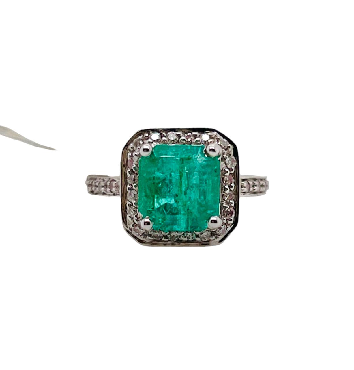 14k Solid White Gold Natural Diamond & Green Emerald Halo Ring 2.21 TCW
