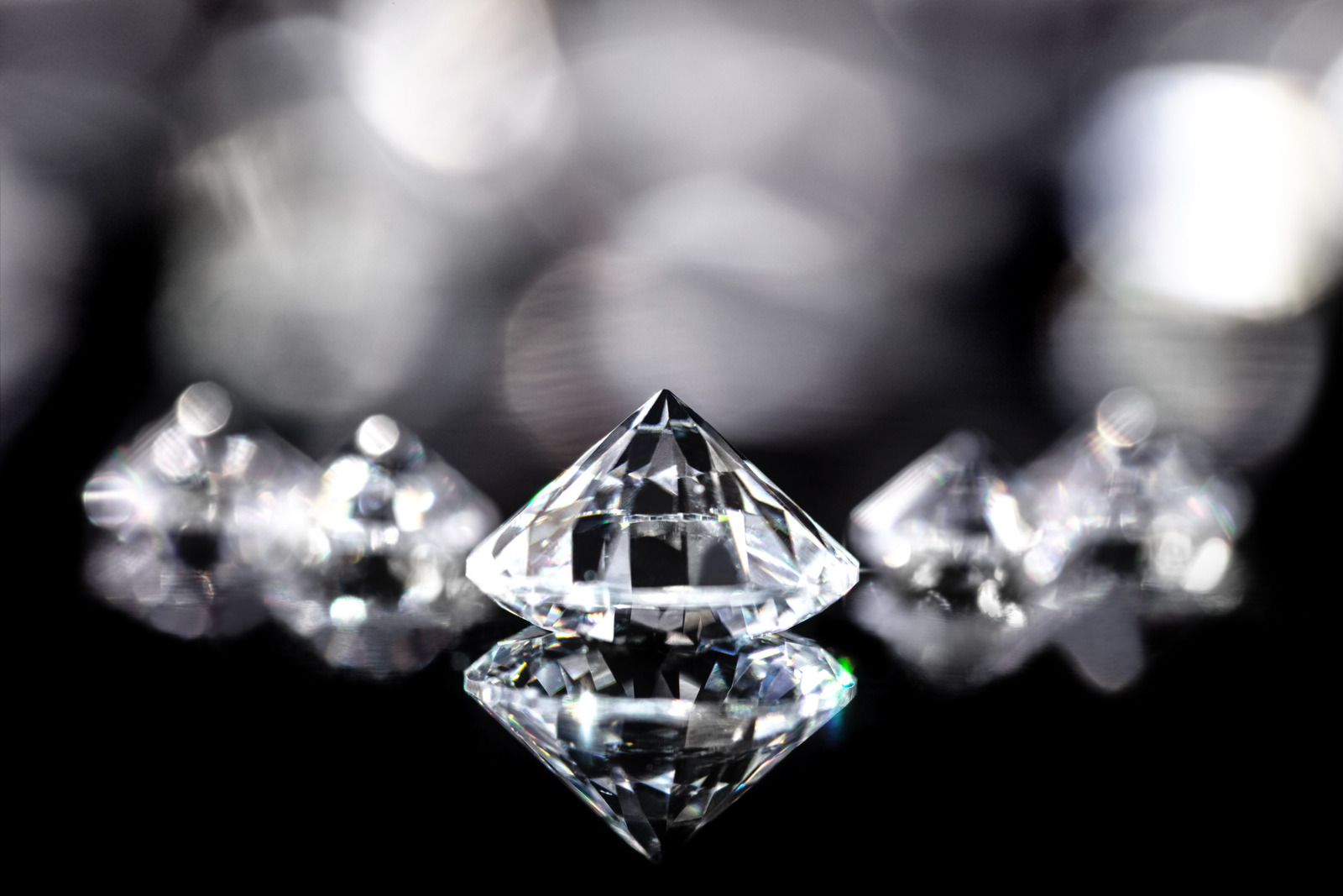 What diamond cut is most popular 2023?