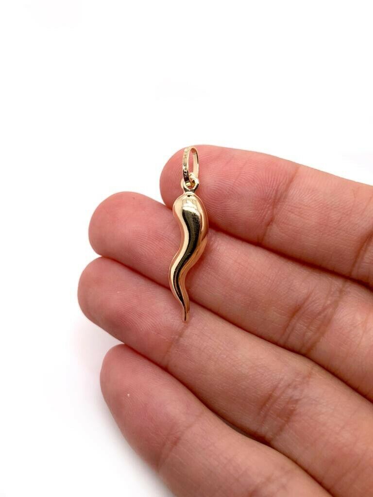 14K store Yellow Gold 3D Italian Horn Charm/Pendant