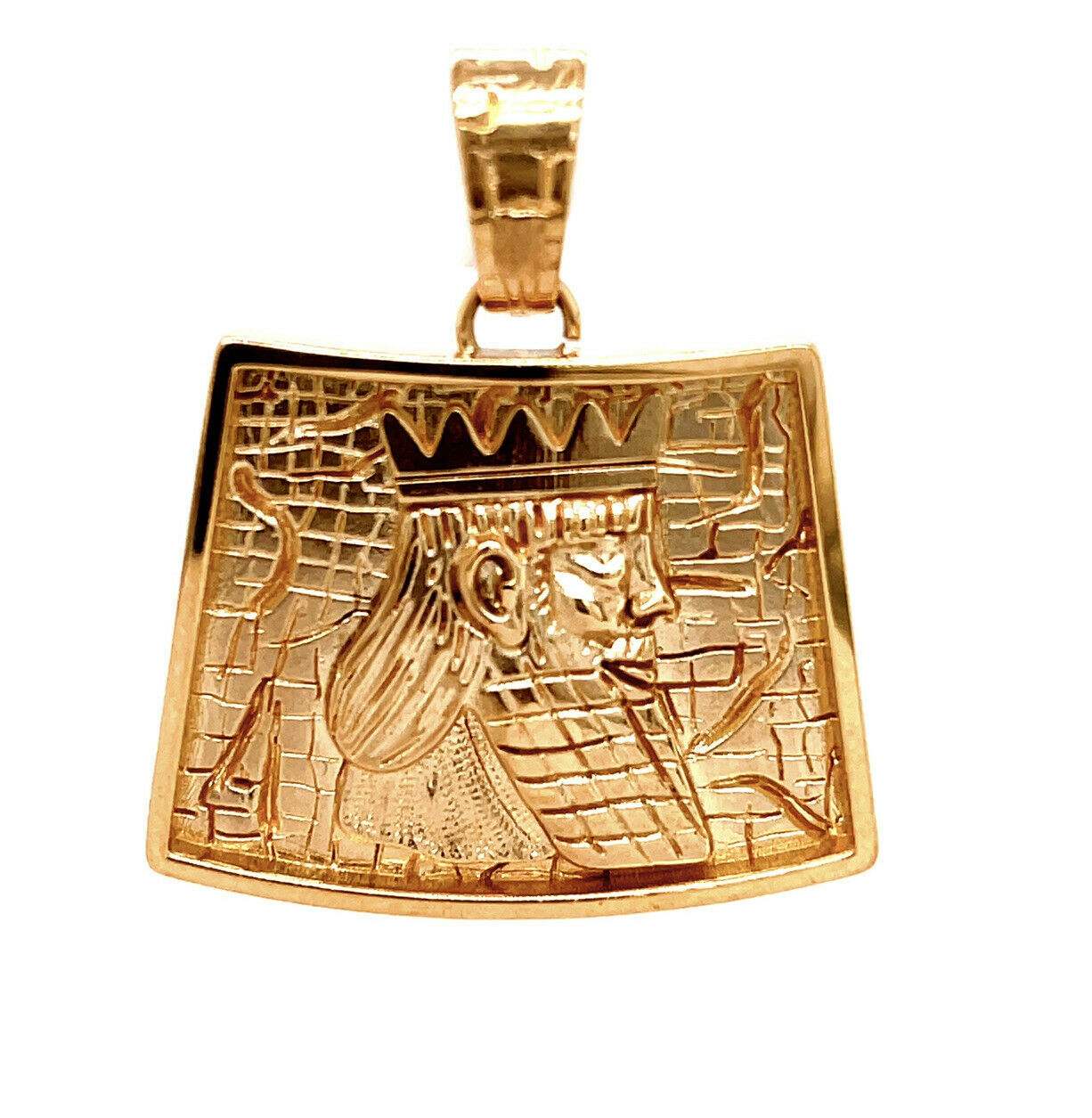 18k Yellow Gold Cyrus The Great Achaemenid King Pendant 1st. Human Right 12.8 Gr