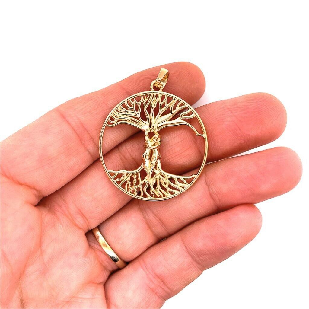 14K Solid Yellow Gold Tree of Life kissing couple Round Pendant