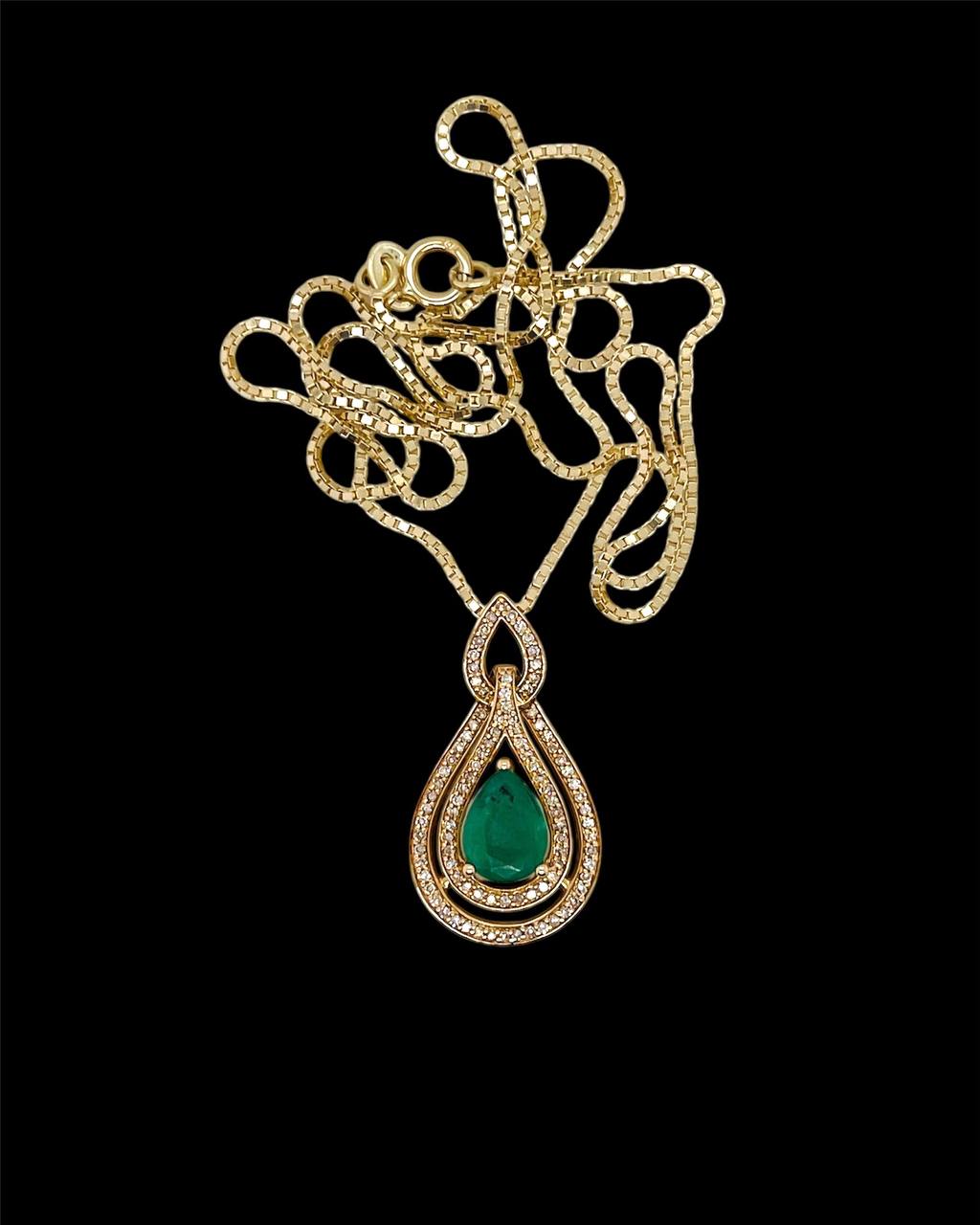 14k Yellow Gold 1.25 TCW Diamond & Emerald Pear Shape Pendant & Chain Necklace