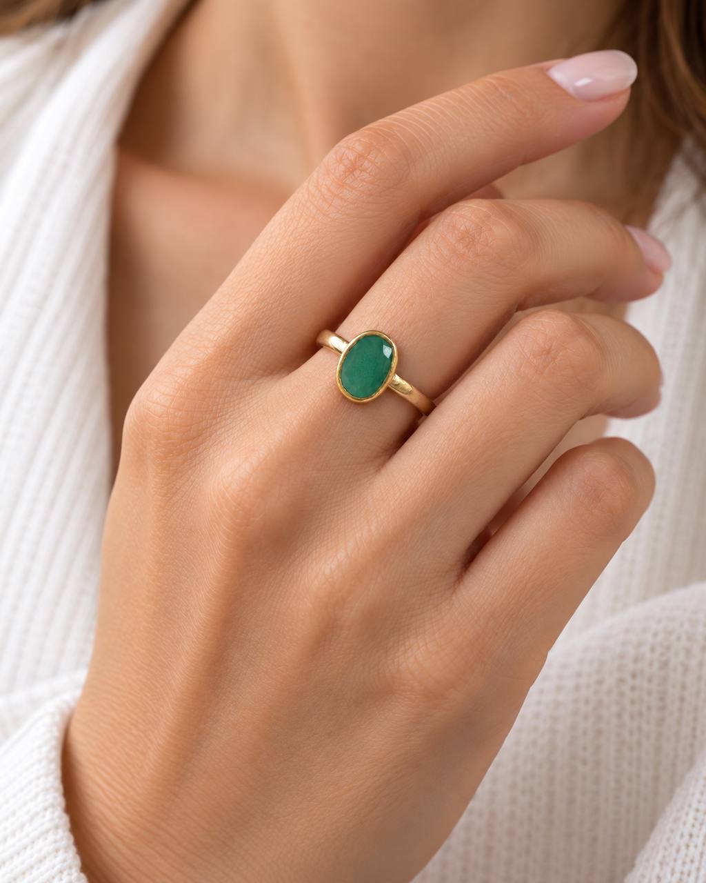 Vintage Handmade 22K Yellow Gold Natural Emerald Ring – Size 8