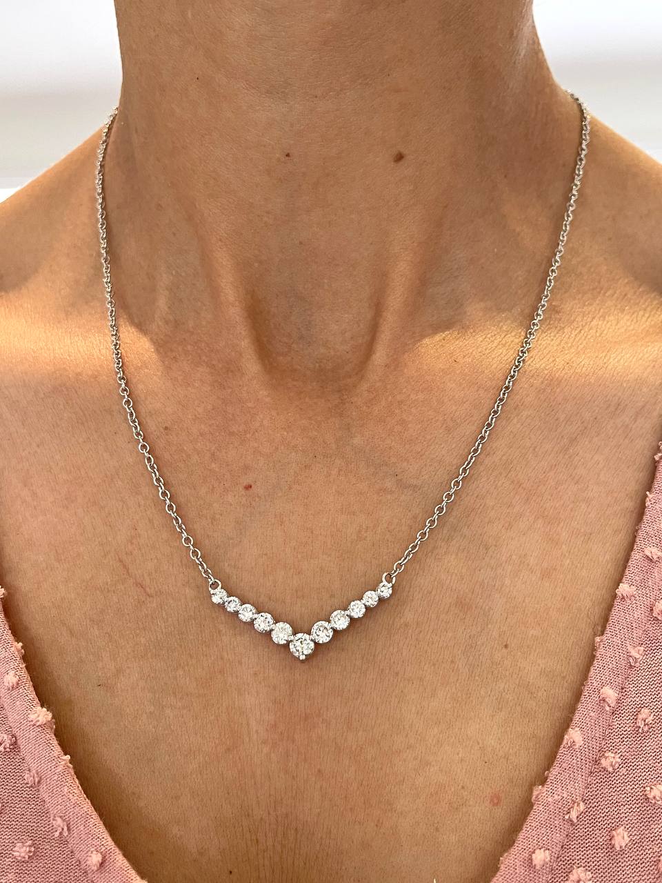 18k Solid White Gold 2.17 TCW Natural Diamond Women's Chevron Necklace