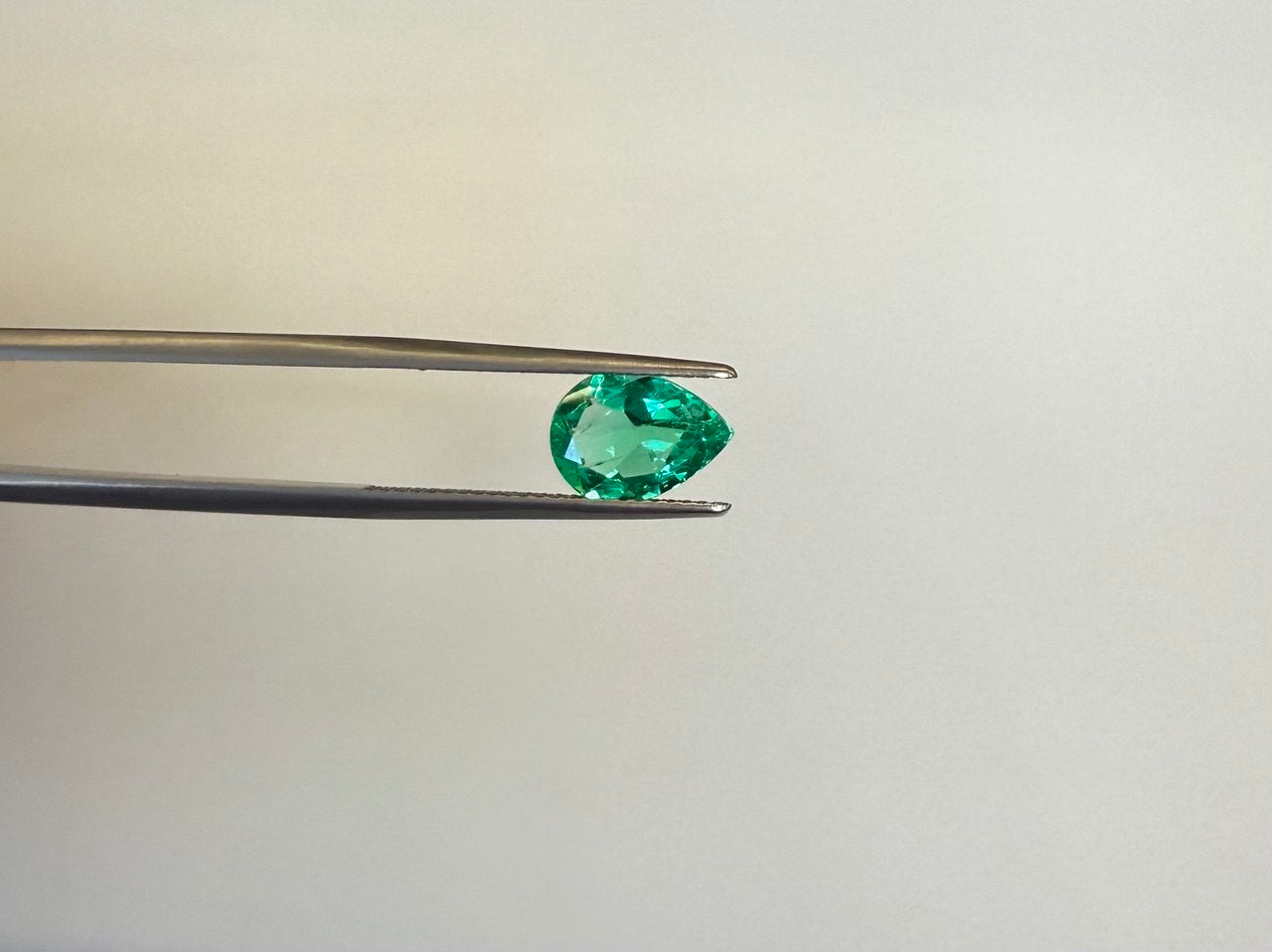 GIA Certified 1.87 Ct Natural Colombian Loose Emerald Pear Shape F1