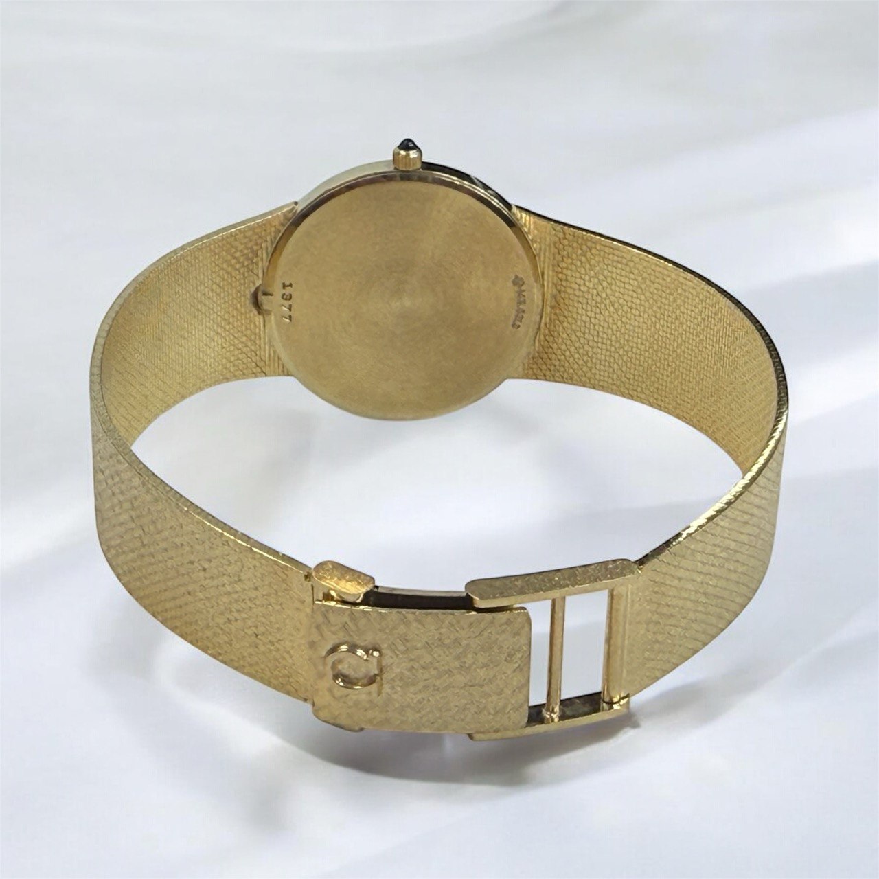 VINTAGE OMEGA Solid 14K Yellow Gold Quartz Watch Integrated Mesh Bracelet