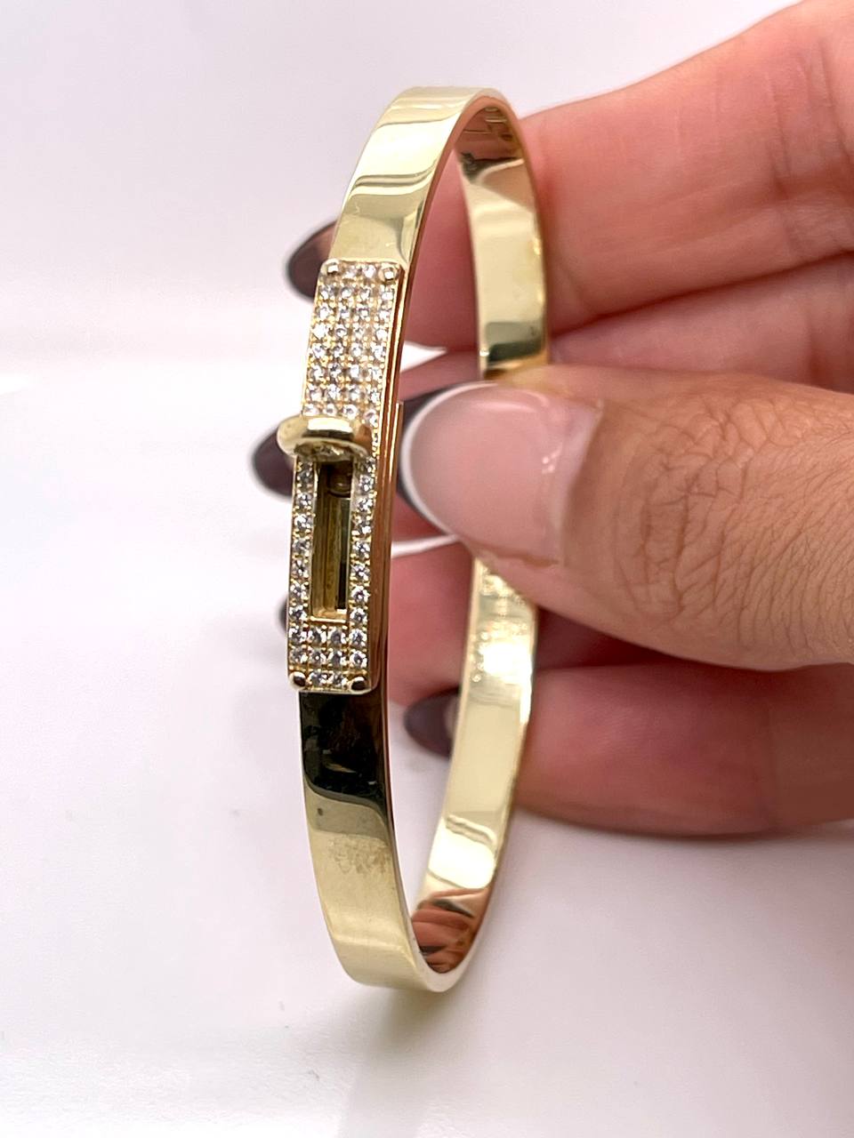 Hermès Kelly 18K Yellow Gold Pave Diamonds Bracelet