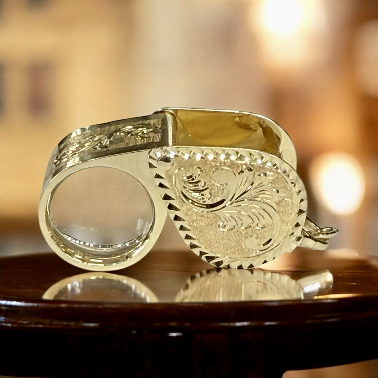 Solid 14K Gold Kassoy 18mm 10X Jewelers Loupe Fancy Engraved Pendant Full Size