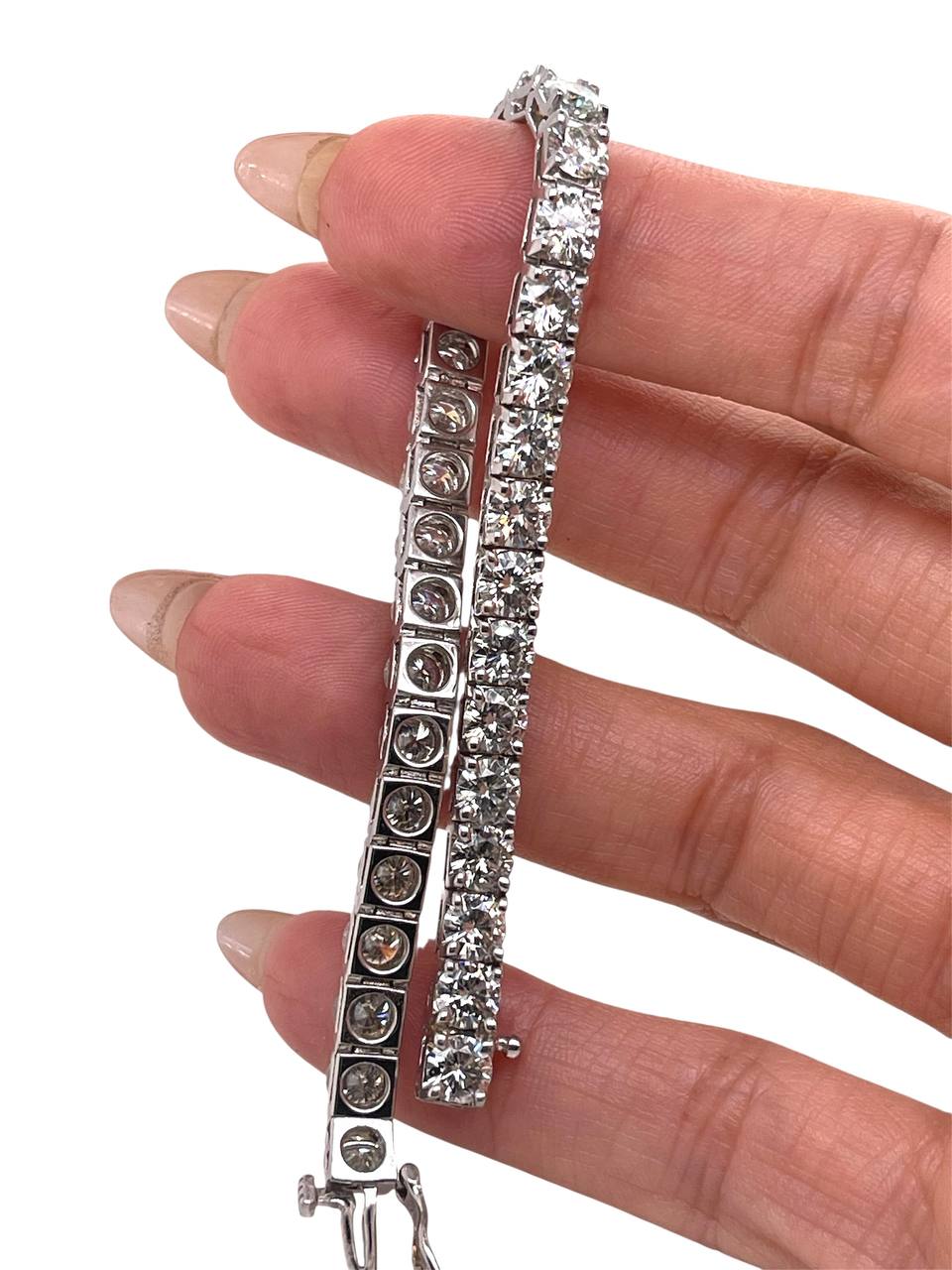 14K Solid White Gold Round Moissanite Tennis Bracelet., 7 inches 20.9 Grams