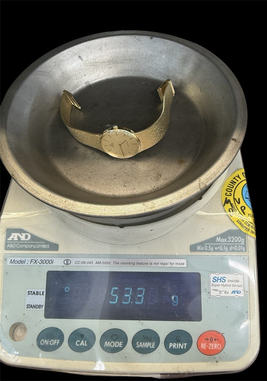 VINTAGE OMEGA Solid 14K Yellow Gold Quartz Watch Integrated Mesh Bracelet