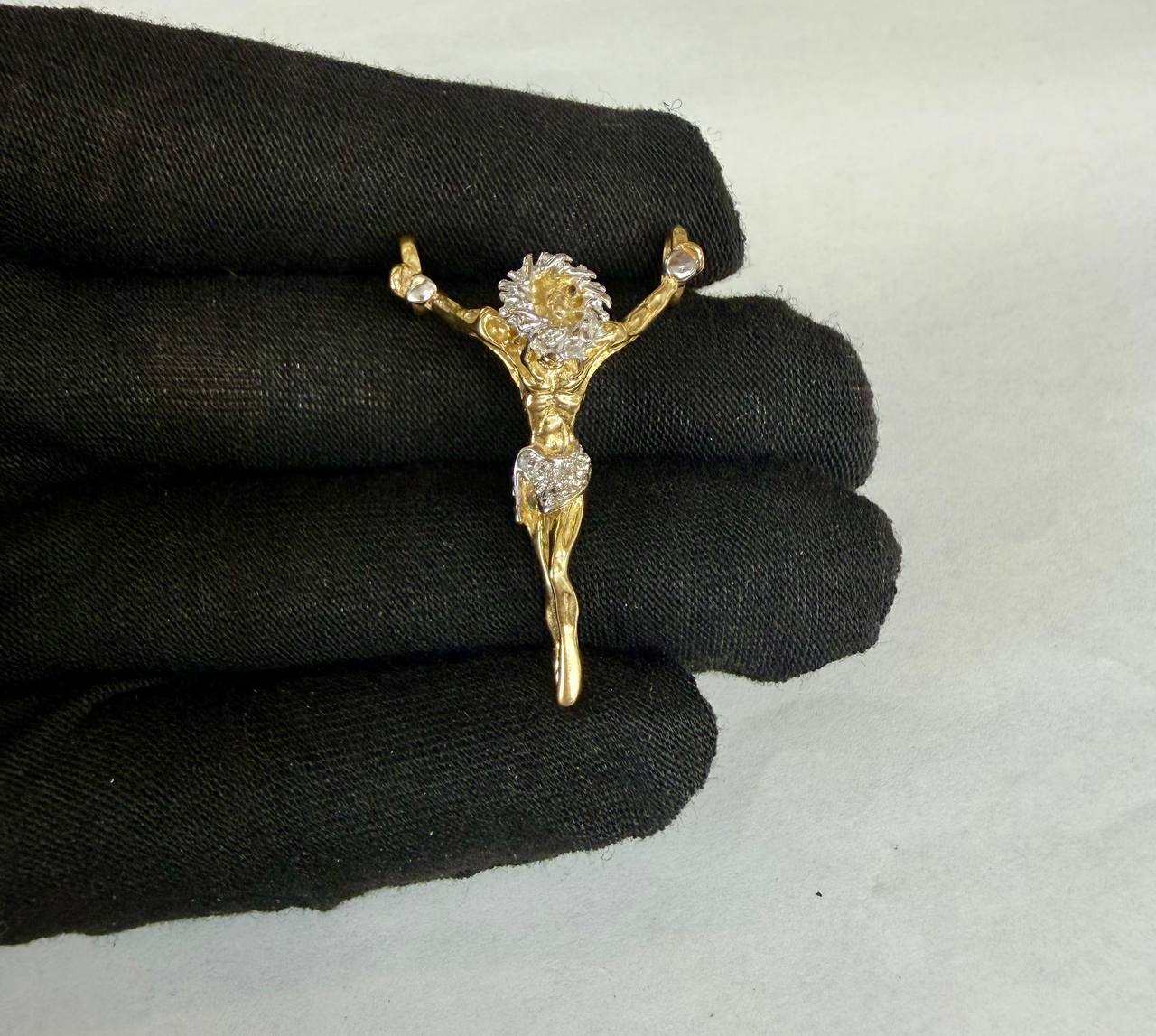 14k Yellow Gold Jesus Christ Open Hand Cross Crucifix Pendant